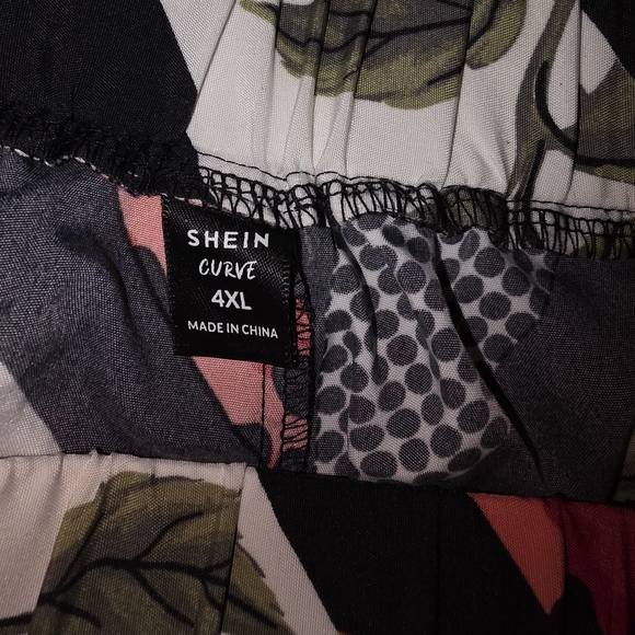 SHEIN Black and Red Maxi Skirt with Gold Accents Waist 19.5 4 For $20 - Picture 5 of 5